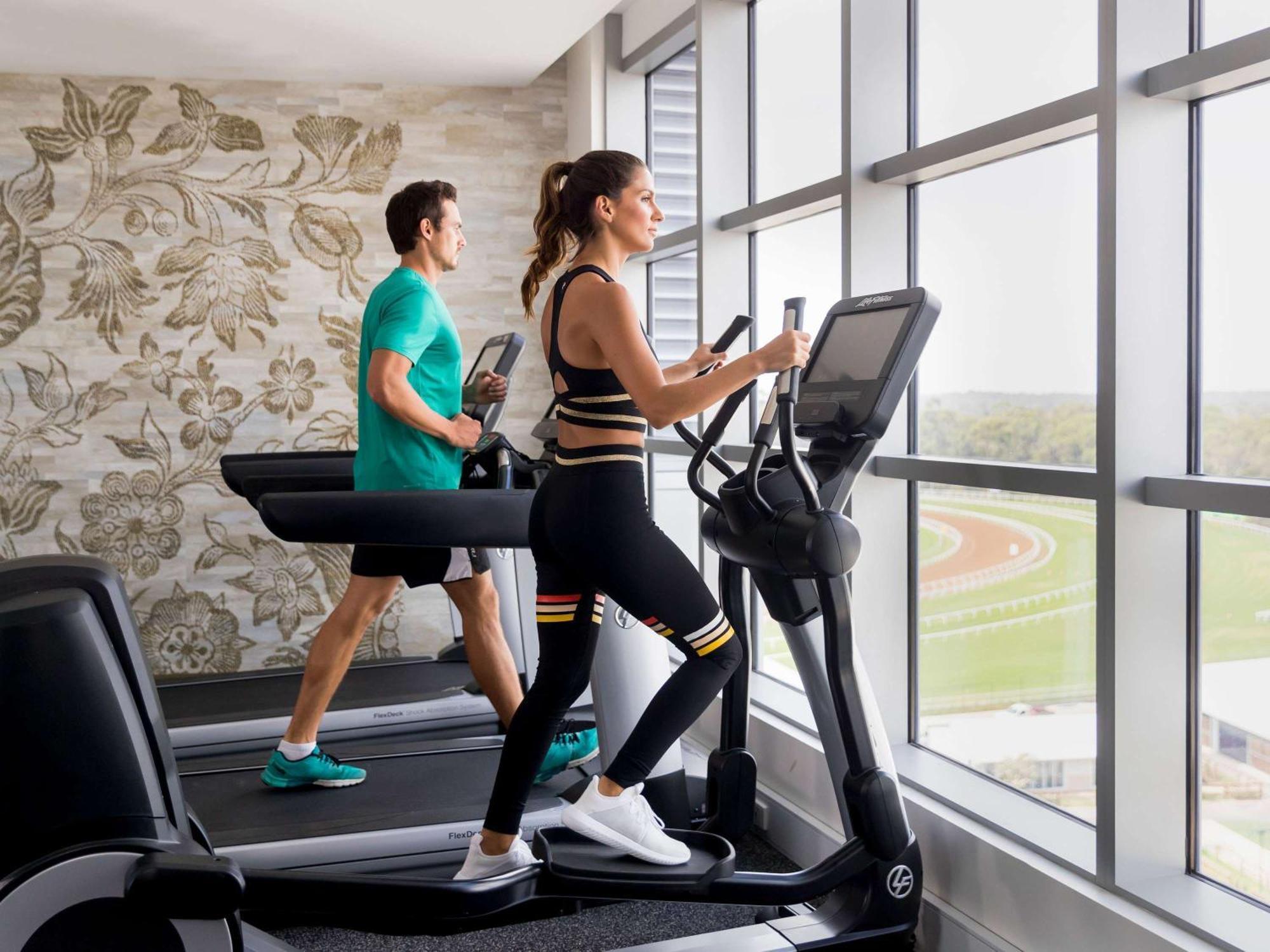 The William Inglis Mgallery Warwick Farm Eksteriør bilde Elliptical cross trainer
